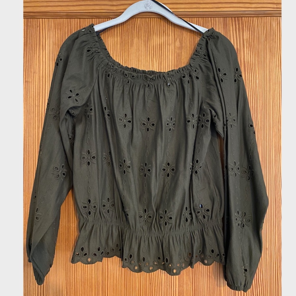 H&M Off the Shoulder Eyelet Peplum Top